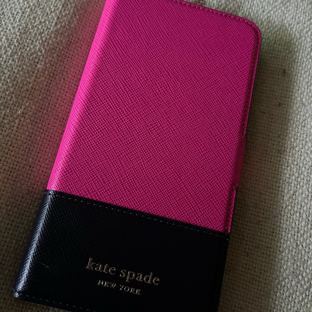 Kate Spade iphone 11 max magnetic wrap folio case